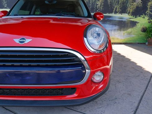 Used 2016 MINI Cooper 2-Door Hardtop FWD image 32