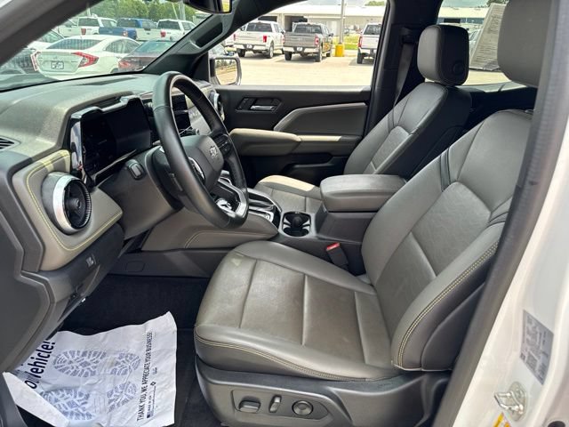 Used 2024 Chevrolet Colorado ZR2 w/ ZR2 Convenience Package III AWD/4WD image 11