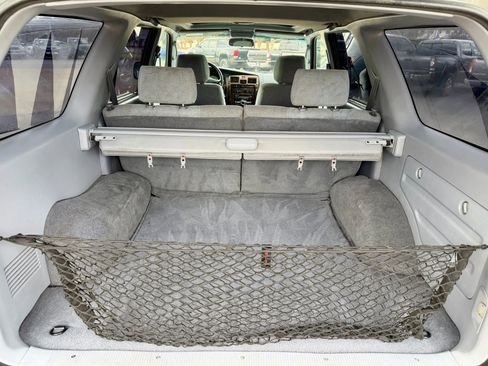 Used 2000 Toyota 4Runner SR5 w/ Upgrade Value Pkg 2 image 17