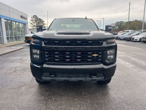 Used 2021 Chevrolet Silverado 2500 Custom w/ Custom Value Package image 3