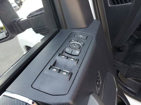 Used 2022 Ford F250 Platinum AWD/4WD image 18