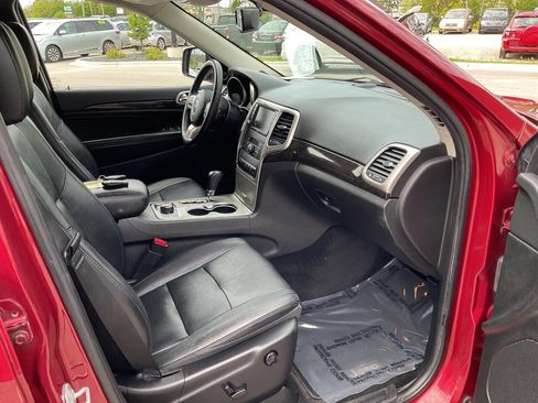 Used 2012 Jeep Grand Cherokee Laredo AWD/4WD image 36