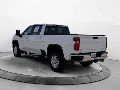 Used 2022 Chevrolet Silverado 2500 LT w/ Convenience Package image 5