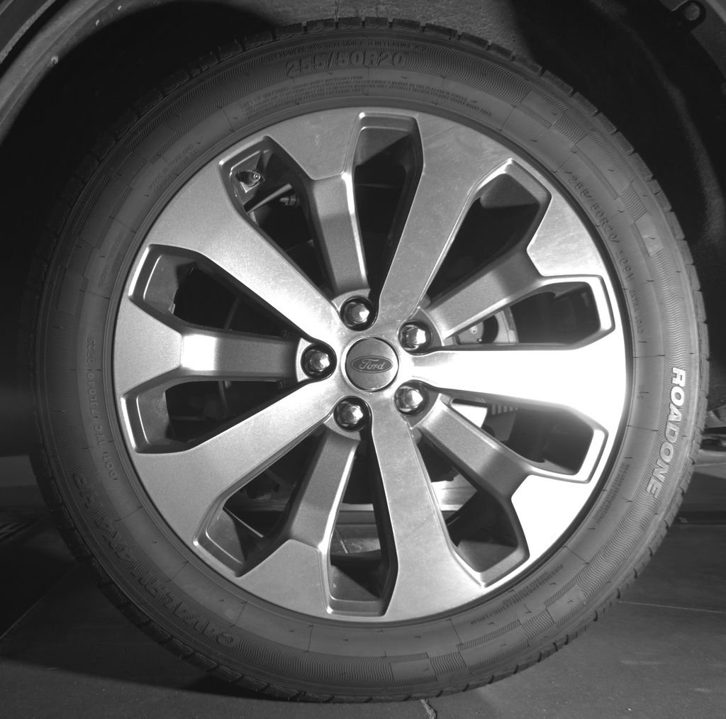 Used 2022 Ford Explorer XLT w/ Equipment Group 202A AWD/4WD image 15