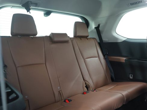 Used 2026 Toyota Grand Highlander Platinum image 13