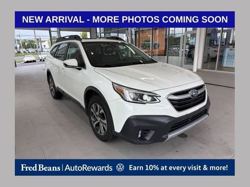 Used 2020 Subaru Outback Limited w/ Popular Package #2 AWD/4WD image 1
