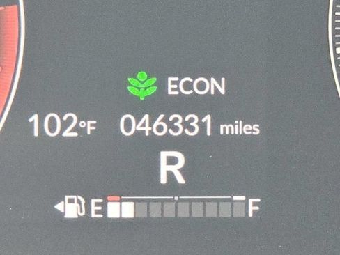 Certified 2023 Honda Pilot Touring image 13