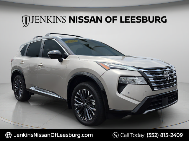 Used 2025 Nissan Rogue Platinum w/ Platinum Premium Package AWD/4WD image 1