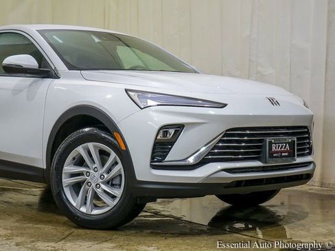 New 2026 Buick Envista Preferred w/ Convenience II Package image 2