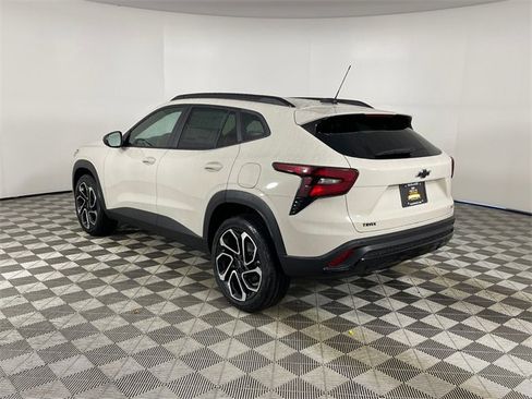 New 2026 Chevrolet Trax RS w/ Sunroof Package image 18