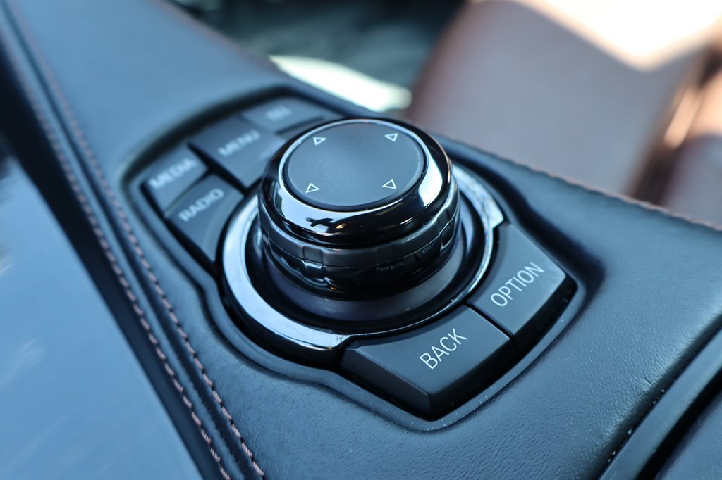 Used 2013 BMW 650i xDrive Convertible AWD/4WD image 41