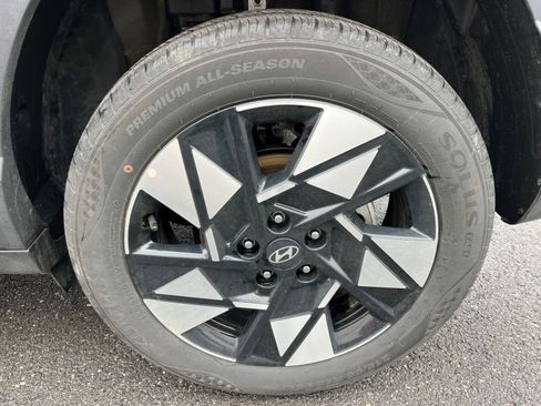 Used 2025 Hyundai Kona SEL image 31