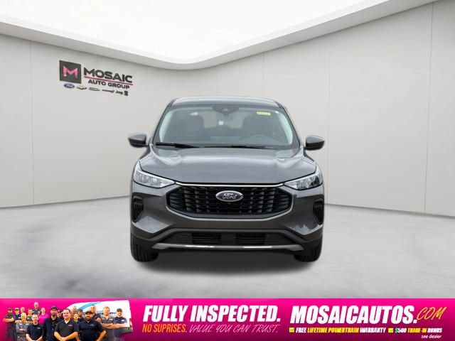 Used 2023 Ford Escape Active w/ Tech Pack #2 AWD/4WD image 2