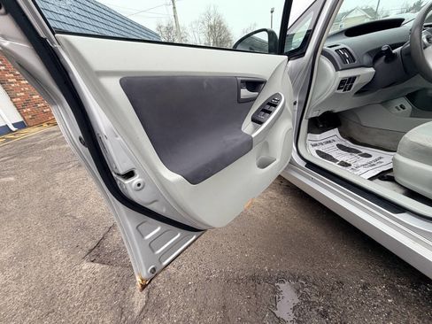 Used 2010 Toyota Prius Two image 26