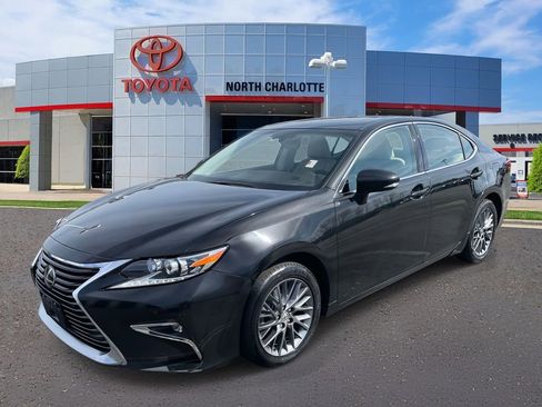 Used 2018 Lexus ES 350 w/ Premier Package image 4
