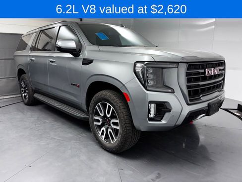 Used 2024 GMC Yukon XL AT4 w/ Technology Package image 2