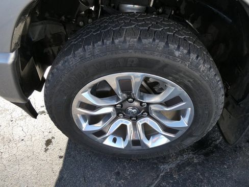 Used 2022 RAM 1500 Limited image 16