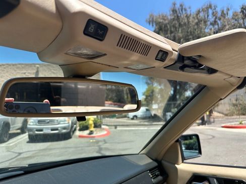 Used 1995 Mercedes-Benz E 320 Convertible image 35