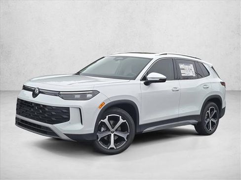 New 2026 Volkswagen Tiguan SE FWD image 1