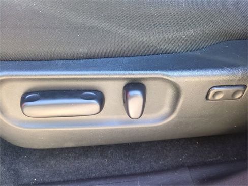 Used 2022 Toyota Tacoma TRD Off-Road w/ Technology Package image 21