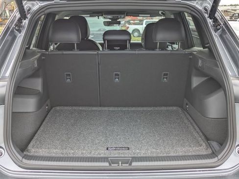 New 2026 Volkswagen Tiguan SE R-Line FWD image 13