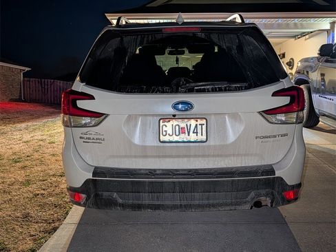 Used 2021 Subaru Forester Premium image 17