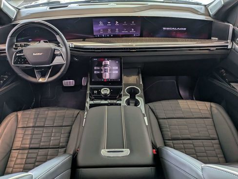 Certified 2026 Cadillac Escalade V w/ LPO, ONYX Package AWD/4WD image 16