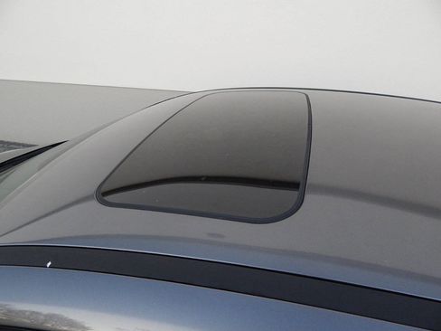 Used 2014 Ford Focus Titanium image 11