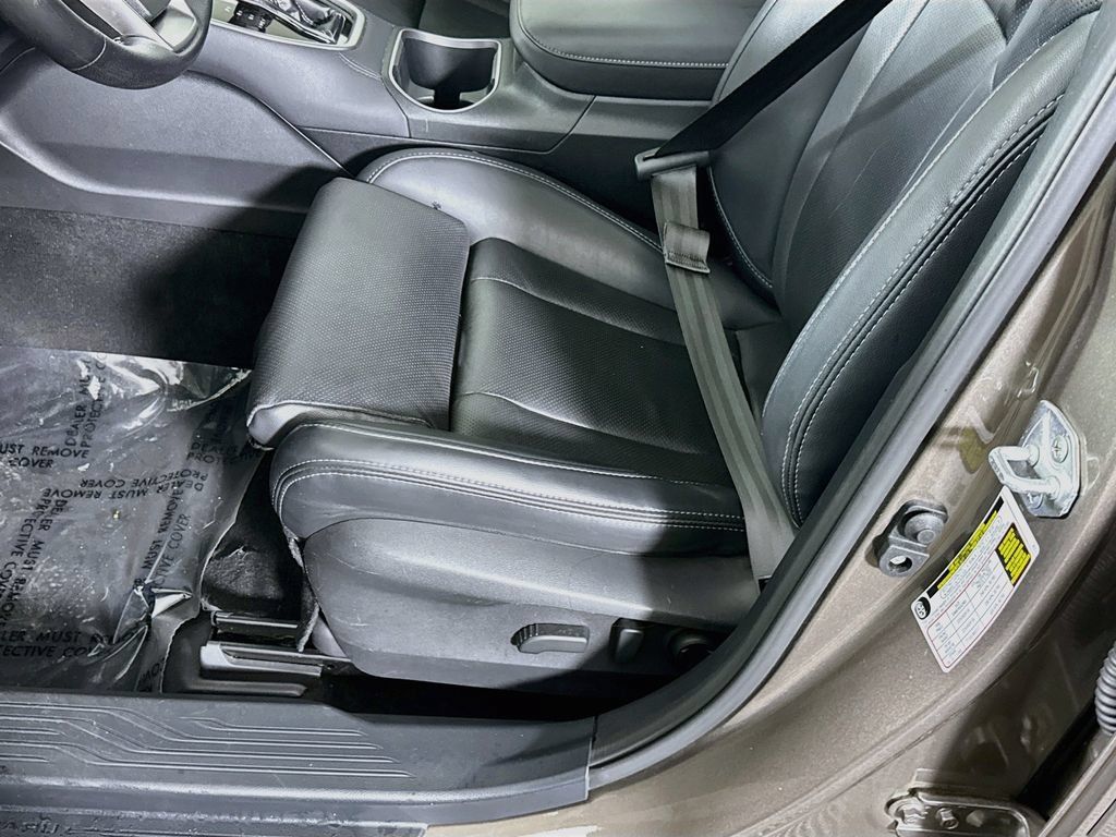 Used 2022 Subaru Outback Limited AWD/4WD image 27