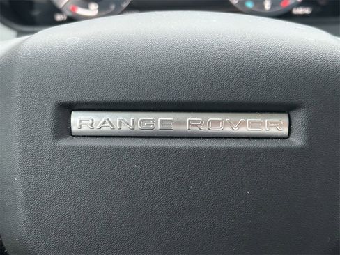 Used 2025 Land Rover Range Rover Velar Dynamic SE image 40