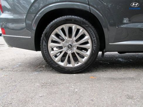 Used 2020 Hyundai Palisade Limited image 32