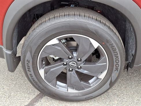 New 2026 Nissan Rogue SV w/ Cold Weather Package AWD/4WD image 6