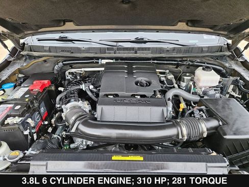 Used 2024 Nissan Frontier SV w/ SV Convenience Package image 38