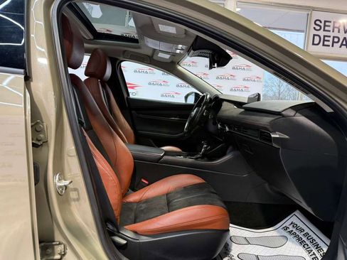 Used 2024 MAZDA MAZDA3 s image 42