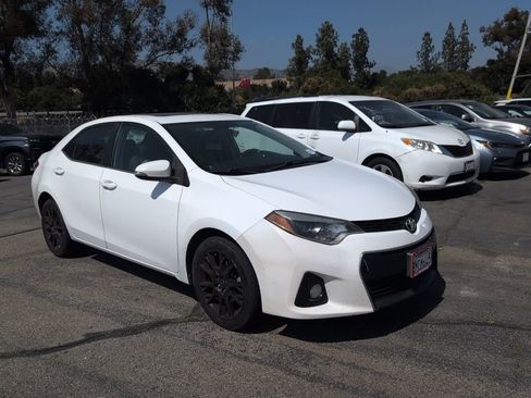 Used 2016 Toyota Corolla S Special Edition FWD image 1