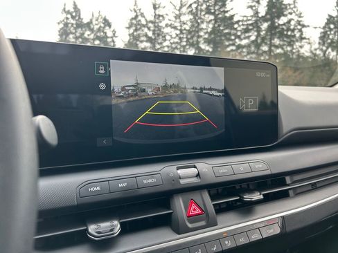 Used 2025 Kia K4 LXS image 19