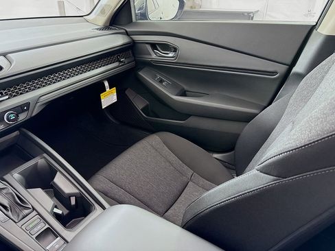 New 2025 Honda Accord SE image 25