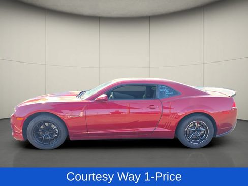Used 2014 Chevrolet Camaro LS RWD image 5
