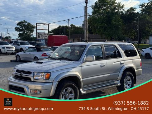 Used 2001 Toyota 4Runner SR5 AWD/4WD image 1