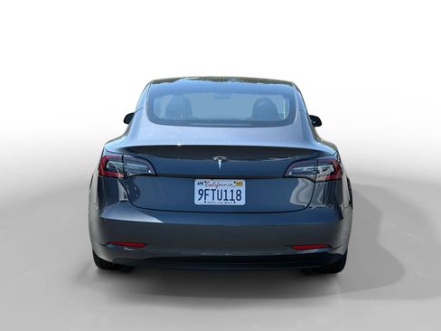 Used 2023 Tesla Model 3 Standard Range RWD image 4