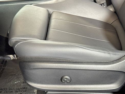 Used 2026 Mercedes-Benz GLB 250 image 18
