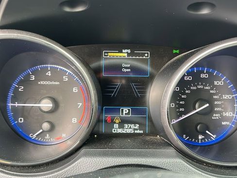 Used 2018 Subaru Outback 2.5i Limited image 12