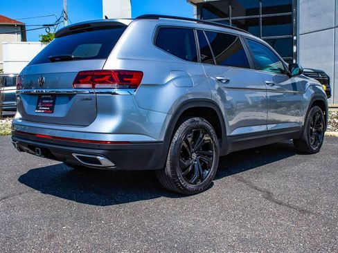 Used 2023 Volkswagen Atlas SE w/ Black Wheel Package AWD/4WD image 6