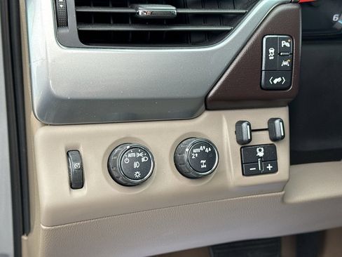 Used 2018 Chevrolet Tahoe Premier image 11