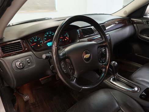 Used 2014 Chevrolet Impala LTZ FWD image 7