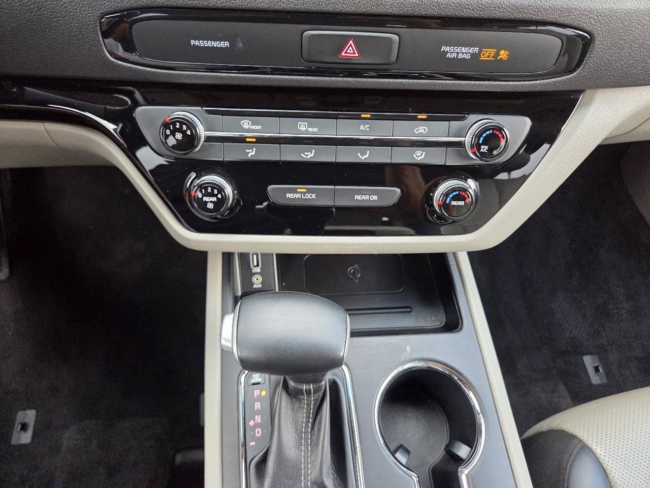 Used 2020 Kia Sedona EX FWD image 18