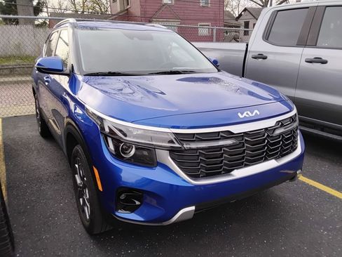 Used 2024 Kia Seltos S image 3