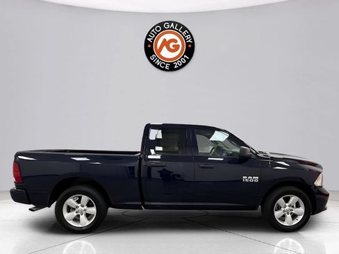 Used 2016 RAM 1500 Express RWD image 2