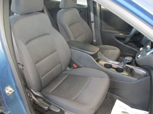 Used 2024 Chevrolet Malibu LT image 28