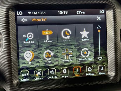 Used 2023 Jeep Wrangler Unlimited Sahara AWD/4WD image 32